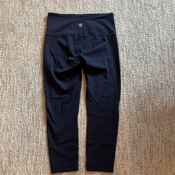 Athleta navy salutation capri length leggings XS - Picture 3 of 3